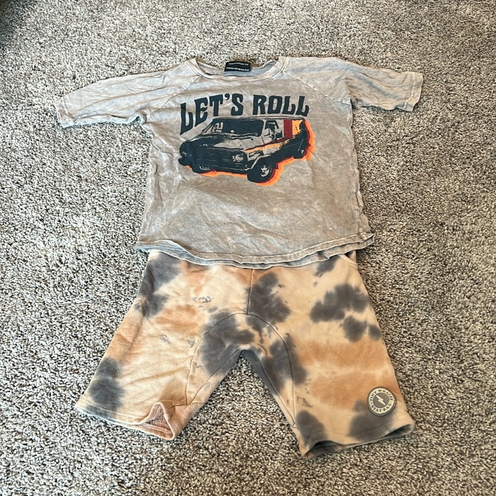 EUC Tiny Whales Short + Tee Set Sz 7